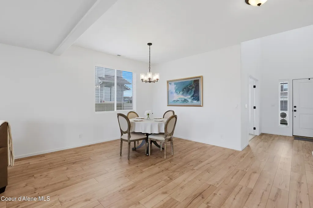 10482 N Belgrave Lp Hayden ID 83835