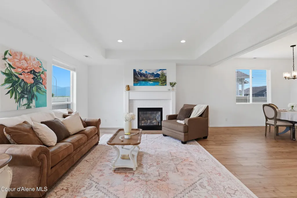 10482 N Belgrave Lp Hayden ID 83835