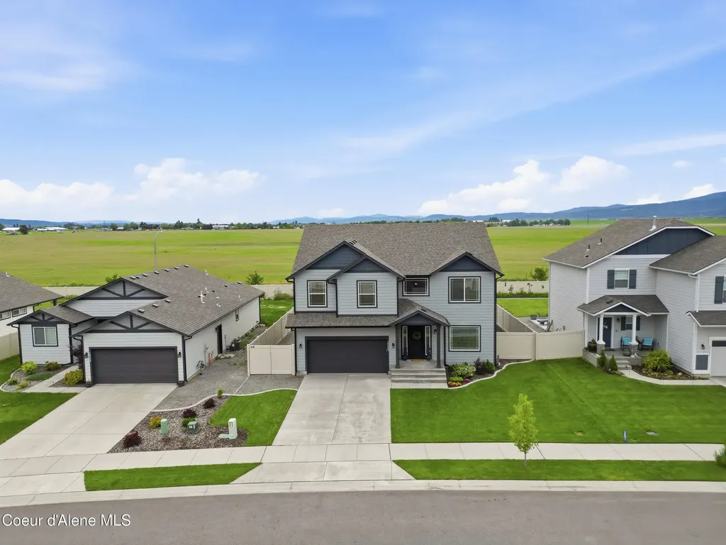 10482 N Belgrave Lp Hayden ID 83835