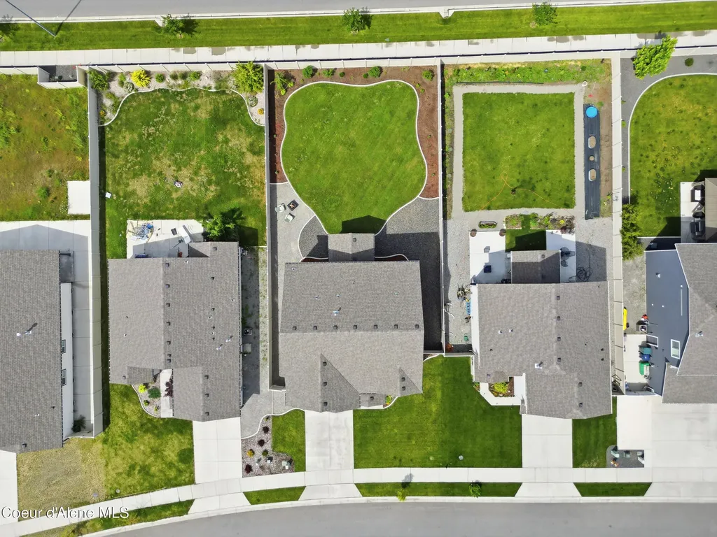10482 N Belgrave Lp Hayden ID 83835
