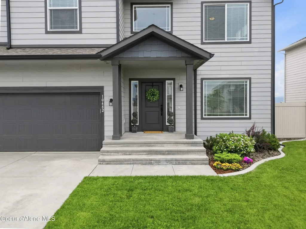 10482 N Belgrave Lp Hayden ID 83835