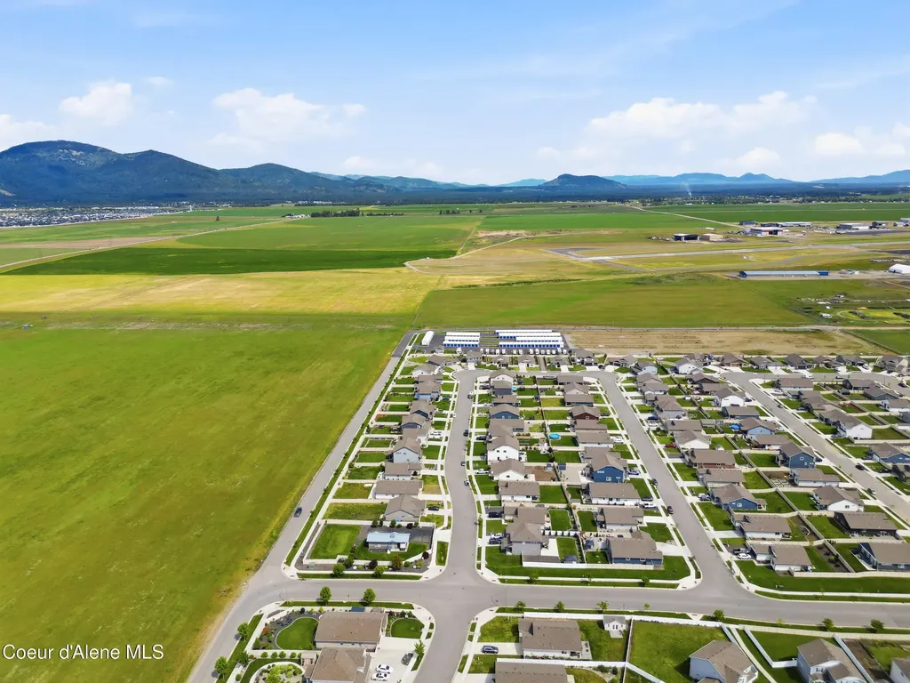 10482 N Belgrave Lp Hayden ID 83835