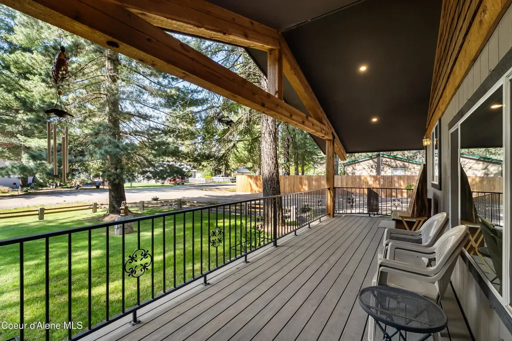 169 Shelby Road Laclede ID 83841