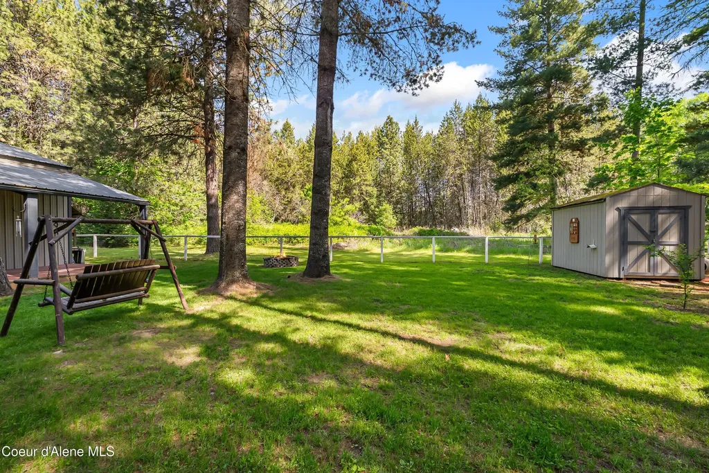 169 Shelby Road Laclede ID 83841