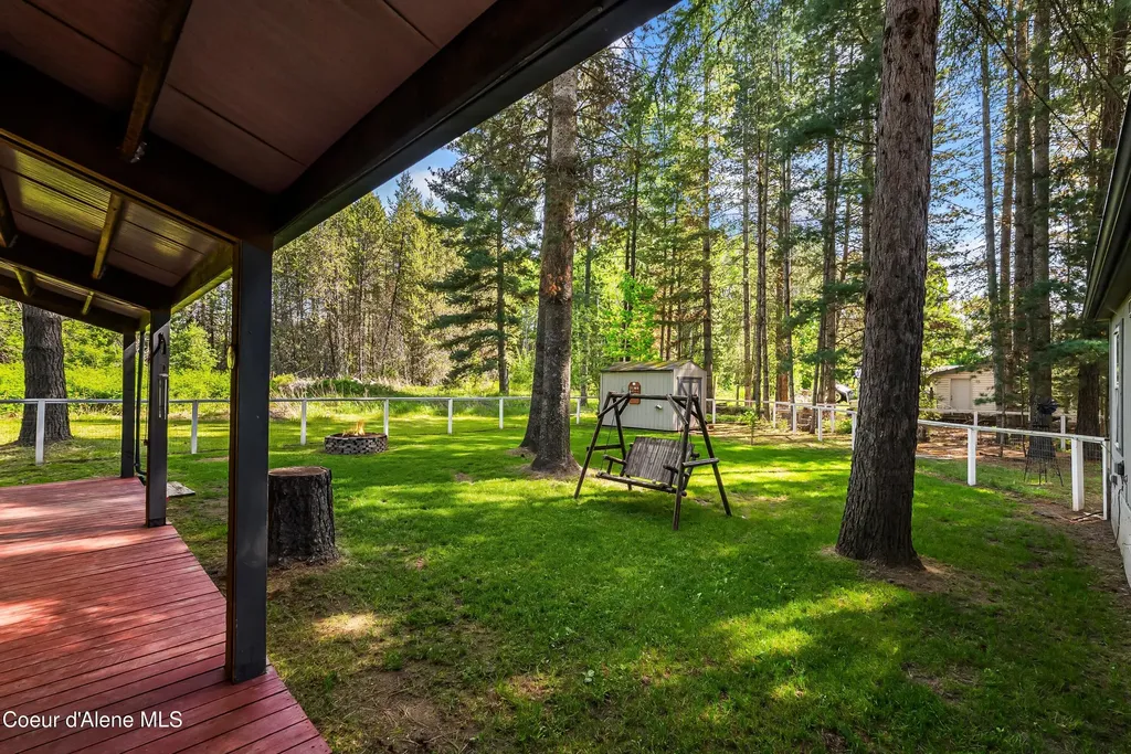 169 Shelby Road Laclede ID 83841