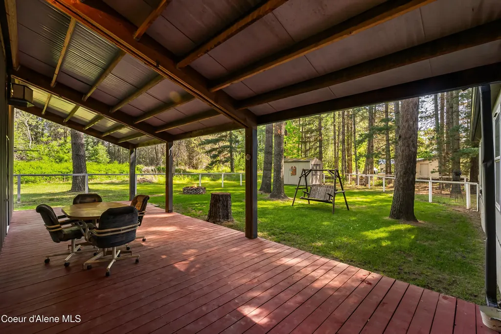 169 Shelby Road Laclede ID 83841