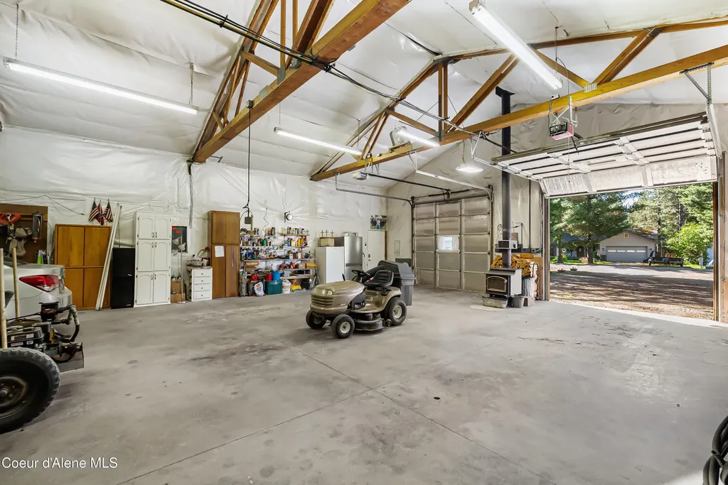 169 Shelby Road Laclede ID 83841