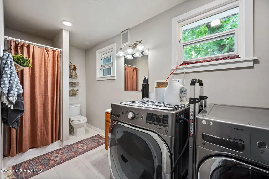6133 W Madison Street Spirit Lake ID 83869