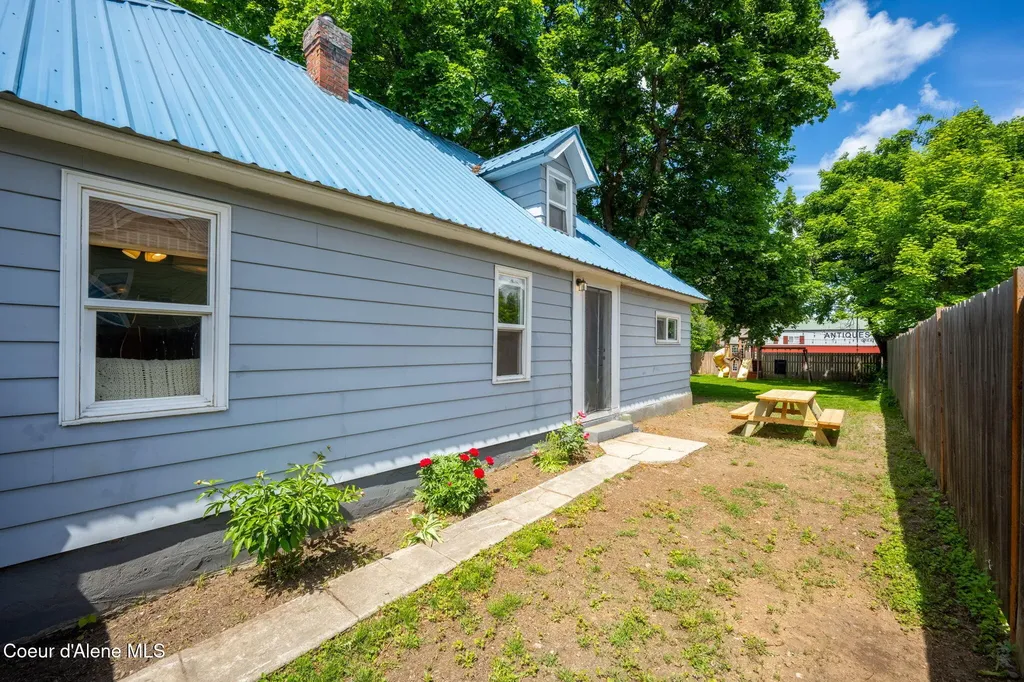 6133 W Madison Street Spirit Lake ID 83869