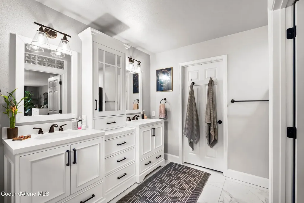 439 Vedelwood Drive Sandpoint ID 83864