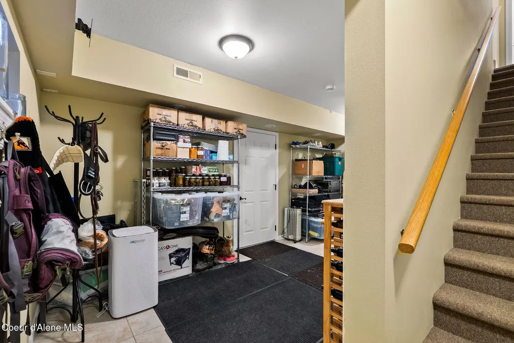 439 Vedelwood Drive Sandpoint ID 83864
