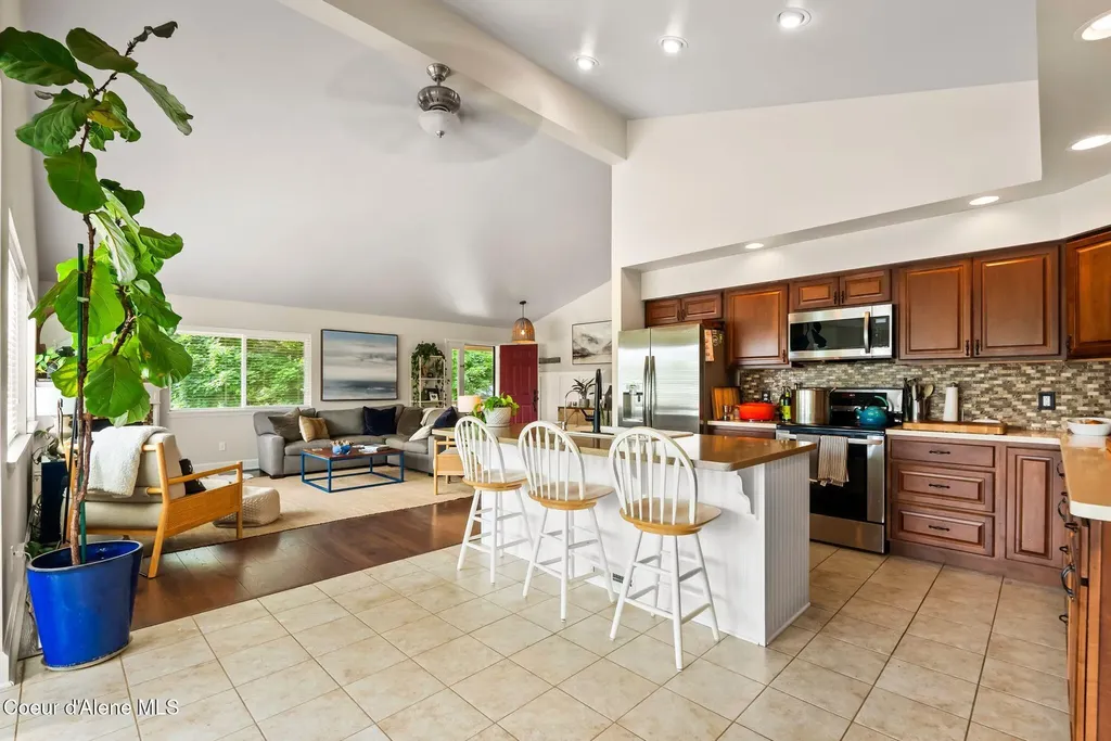 439 Vedelwood Drive Sandpoint ID 83864