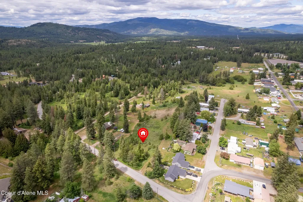 Nna Nna W Nash Road Spirit Lake ID 83869