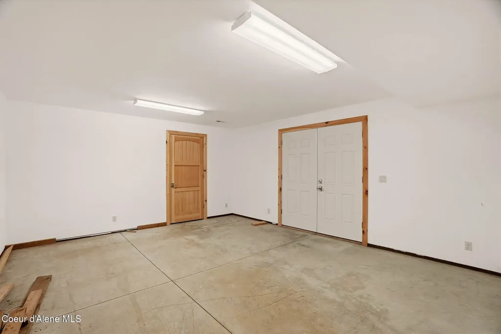 3291 S Eddyville Road Harrison ID 83833