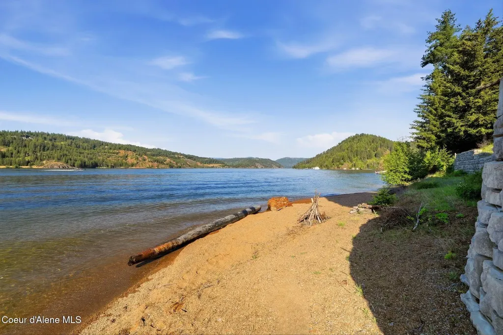 3291 S Eddyville Road Harrison ID 83833