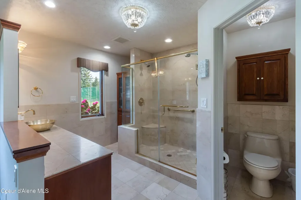 1710 Westwood Drive Sandpoint ID 83864