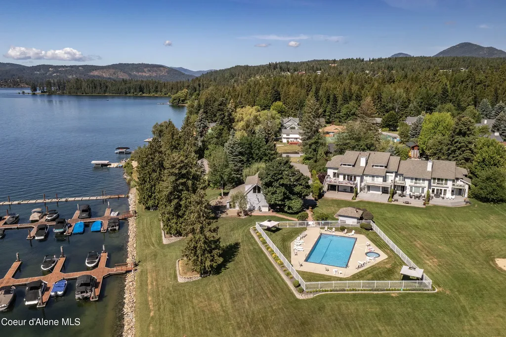 1710 Westwood Drive Sandpoint ID 83864