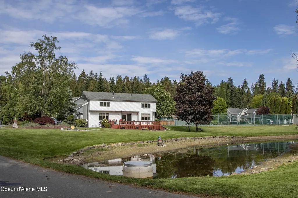 1710 Westwood Drive Sandpoint ID 83864