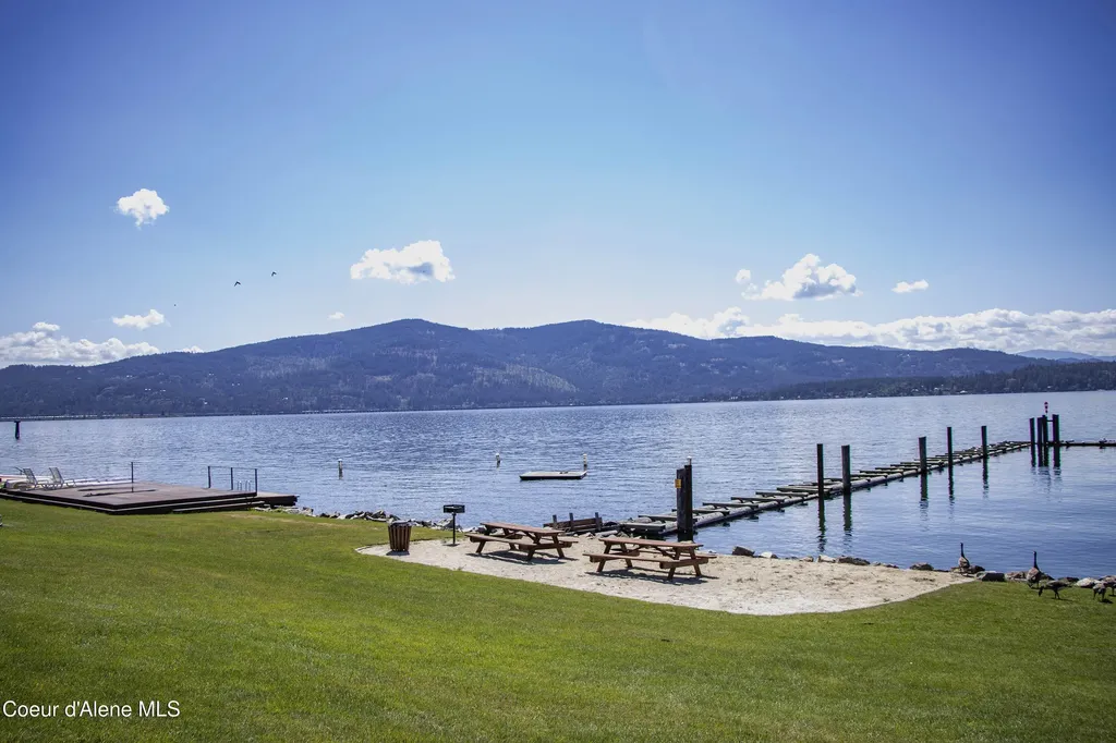 1710 Westwood Drive Sandpoint ID 83864