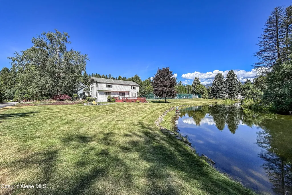 1710 Westwood Drive Sandpoint ID 83864