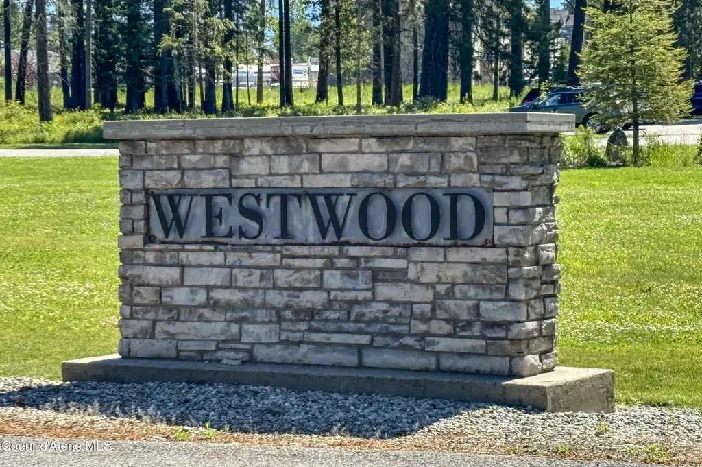 1710 Westwood Drive Sandpoint ID 83864