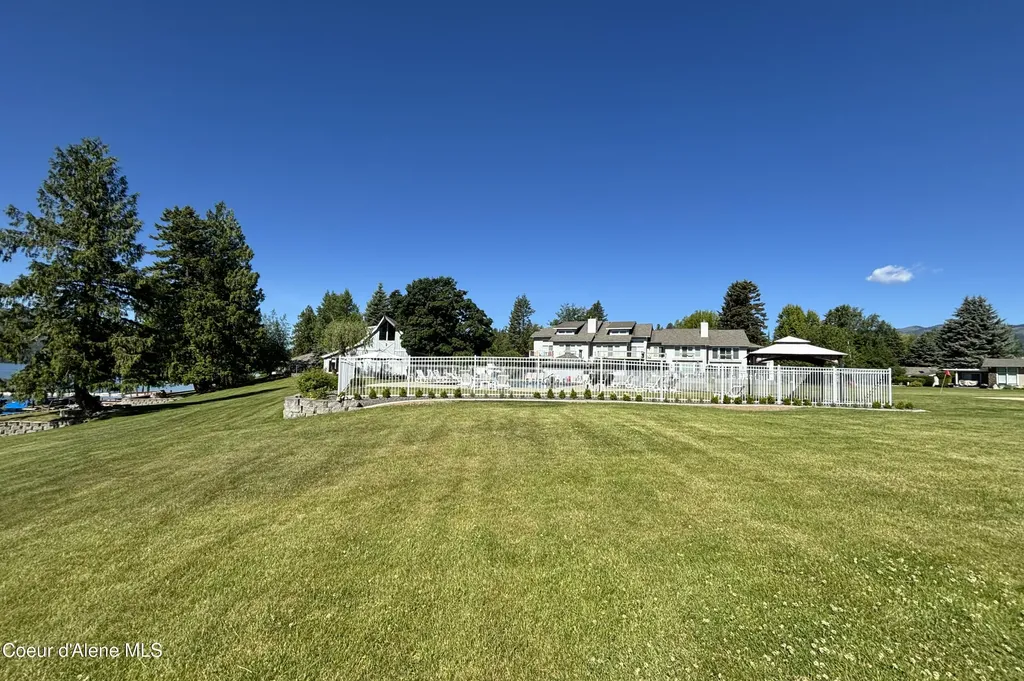 1710 Westwood Drive Sandpoint ID 83864
