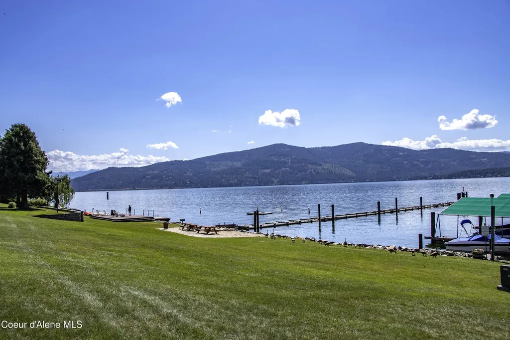 1710 Westwood Drive Sandpoint ID 83864