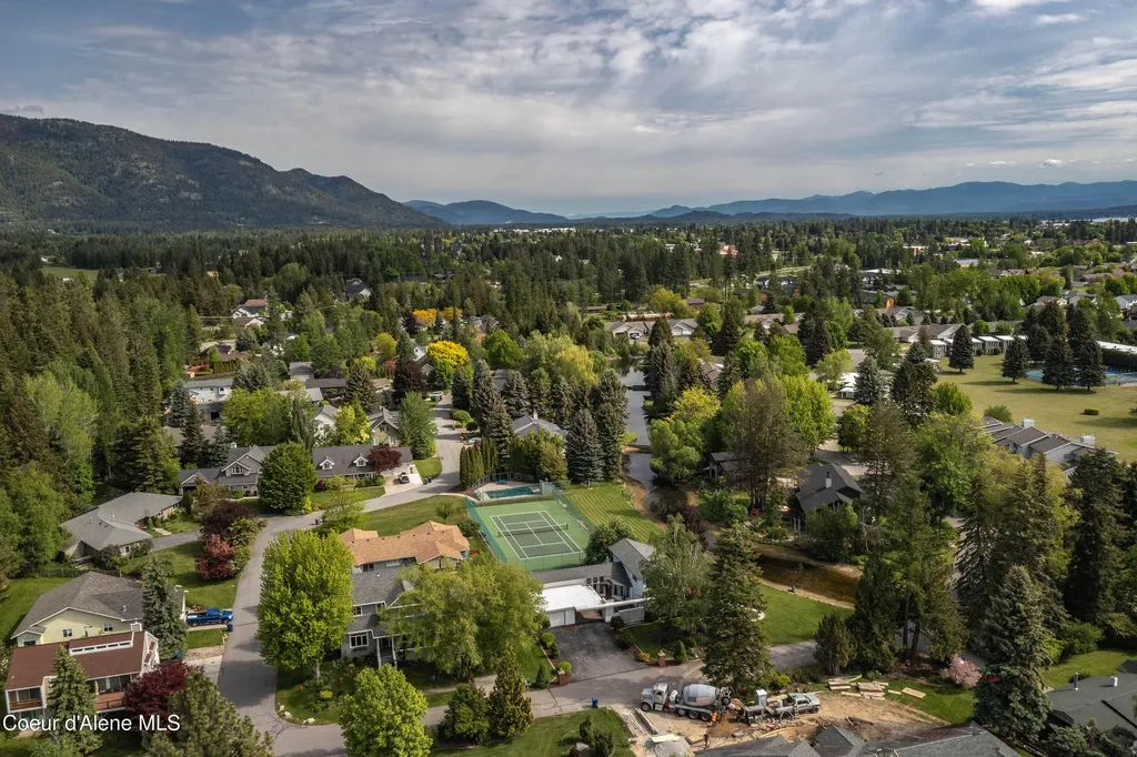 1710 Westwood Drive Sandpoint ID 83864