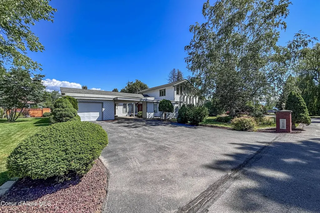 1710 Westwood Drive Sandpoint ID 83864