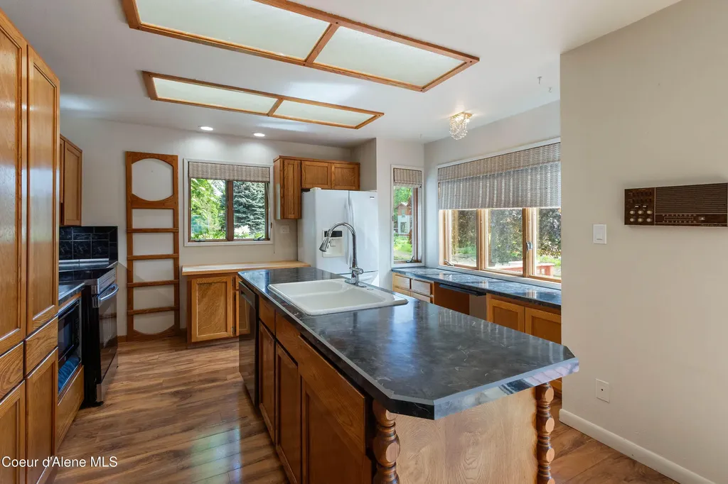 1710 Westwood Drive Sandpoint ID 83864