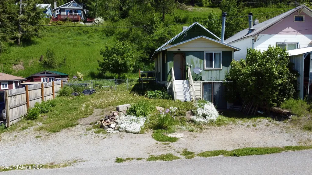 517 Hunter Street Mullan ID 83846