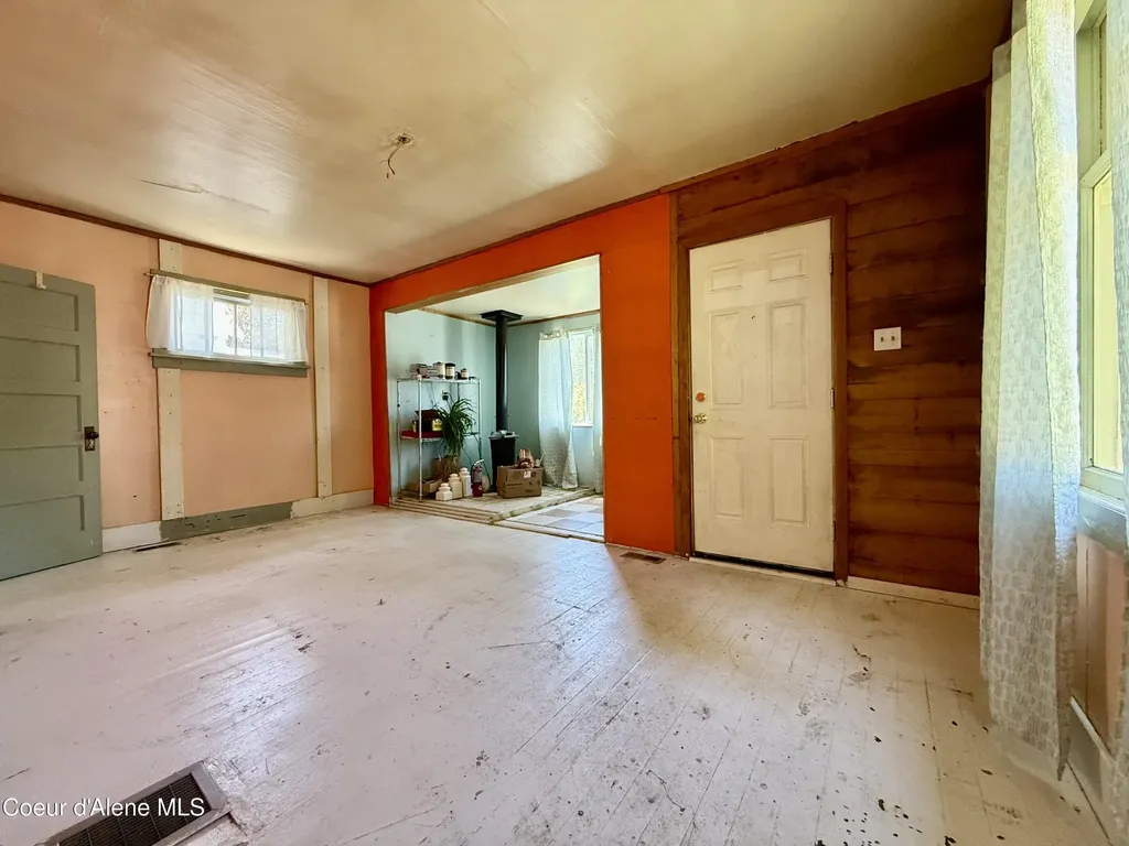 517 Hunter Street Mullan ID 83846