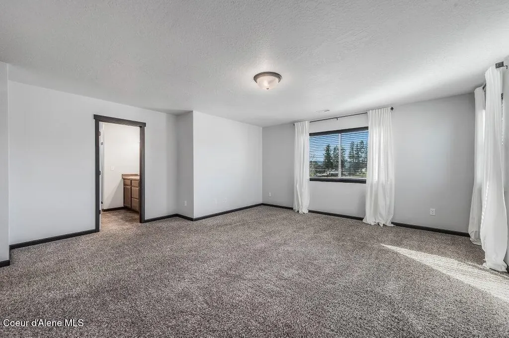 8361 N Scotsworth Street Post Falls ID 83854
