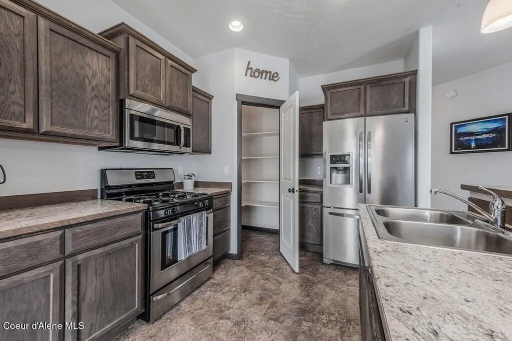 8361 N Scotsworth Street Post Falls ID 83854