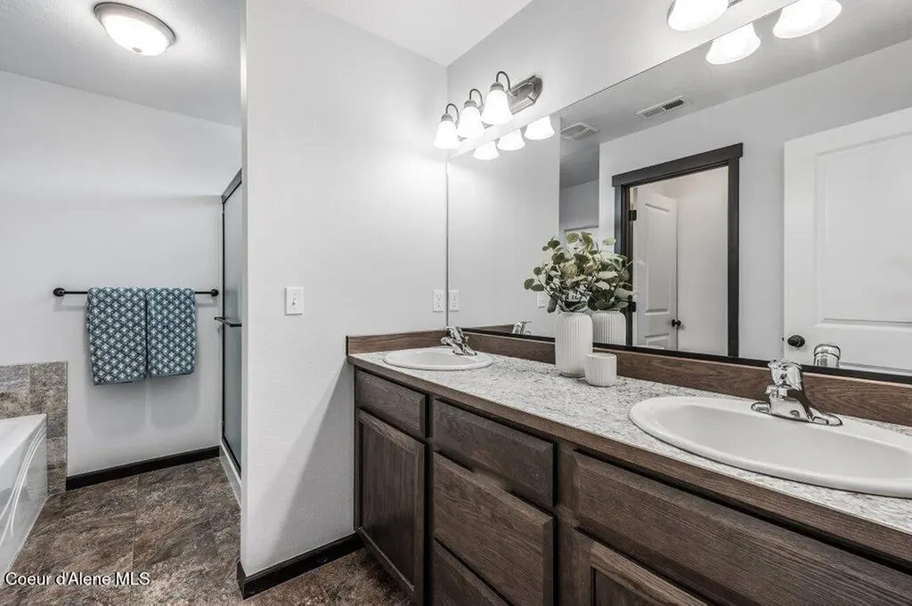 8361 N Scotsworth Street Post Falls ID 83854