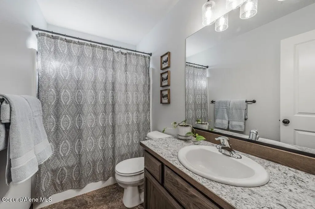 8361 N Scotsworth Street Post Falls ID 83854