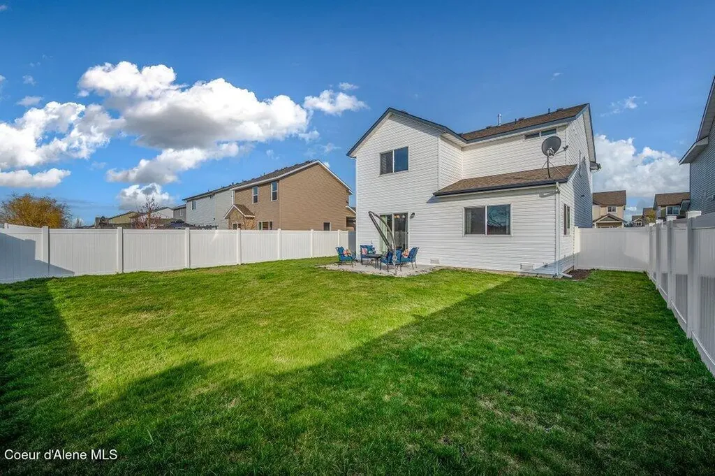 8361 N Scotsworth Street Post Falls ID 83854