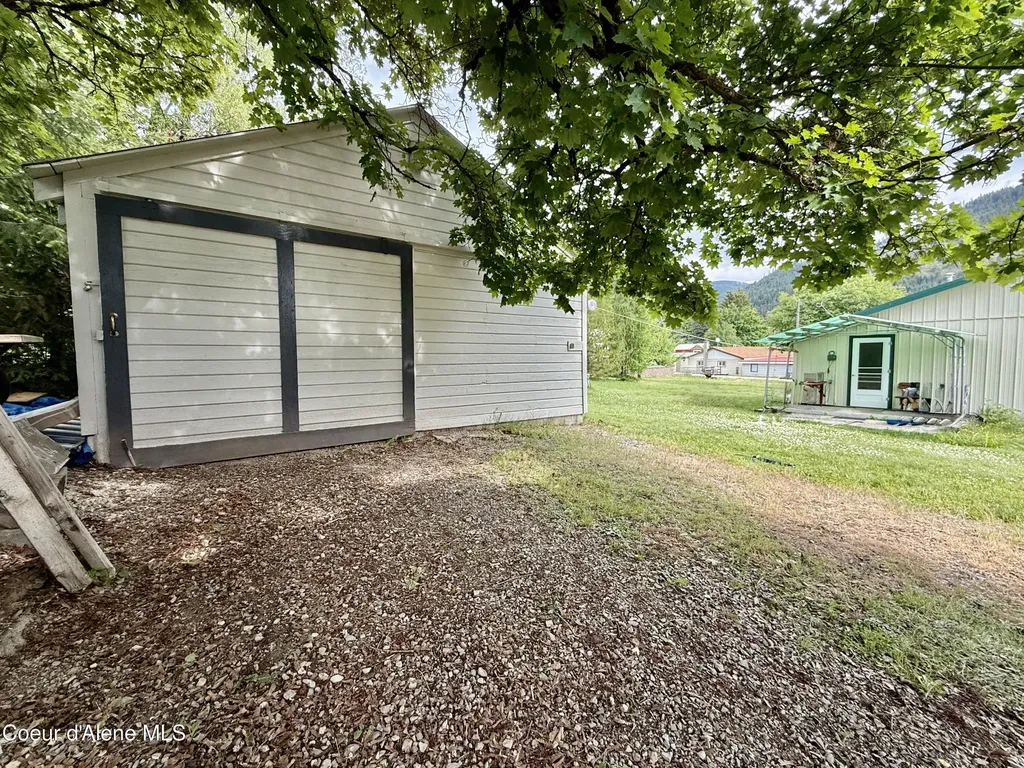 108 Markwell Avenue Silverton ID 83867