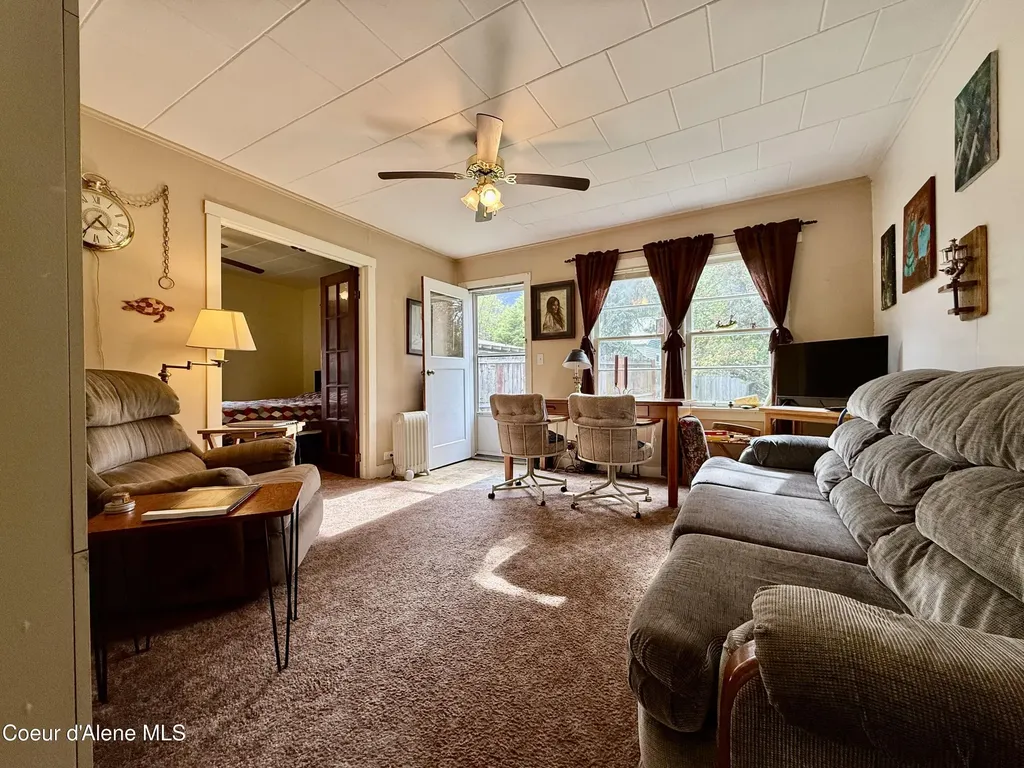 108 Markwell Avenue Silverton ID 83867
