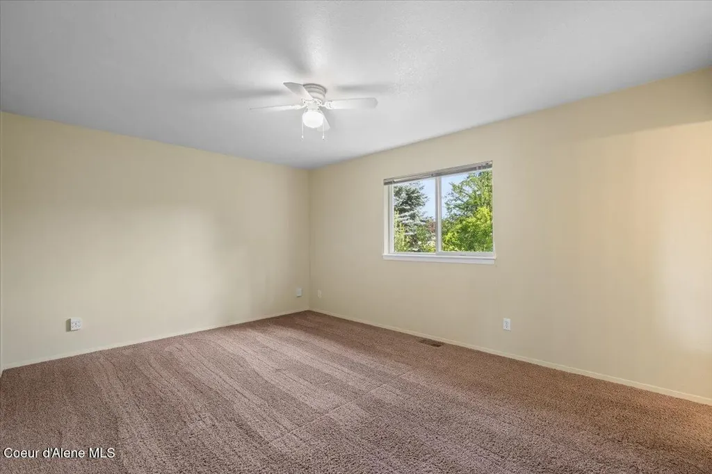 673 E Cloverleaf Drive Hayden ID 83835