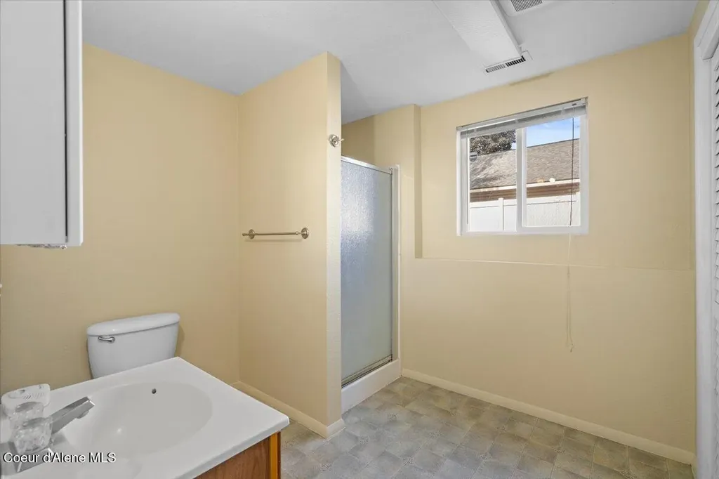 673 E Cloverleaf Drive Hayden ID 83835
