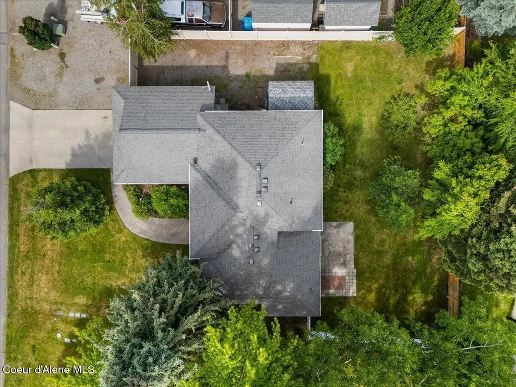 673 E Cloverleaf Drive Hayden ID 83835