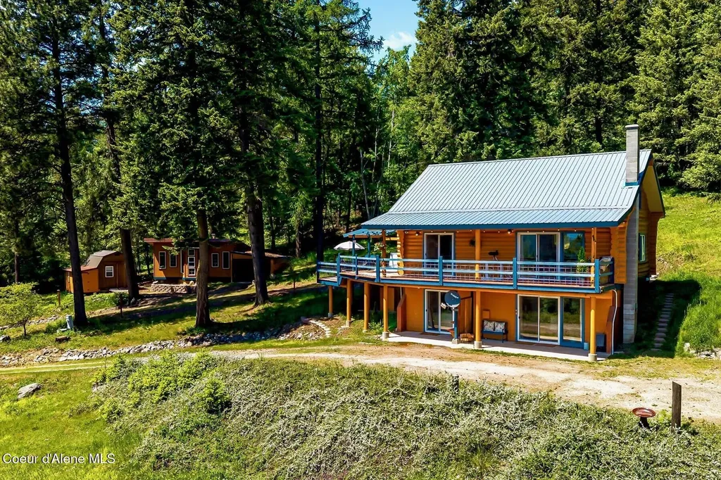 185 Larchwood Drive Sagle ID 83860