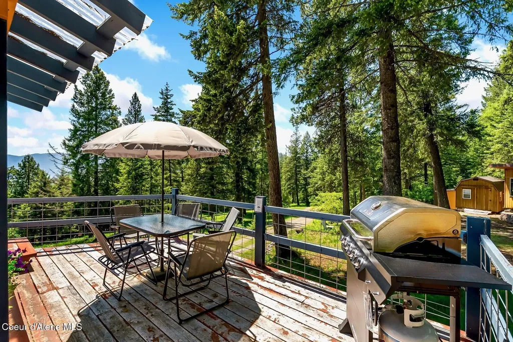 185 Larchwood Drive Sagle ID 83860