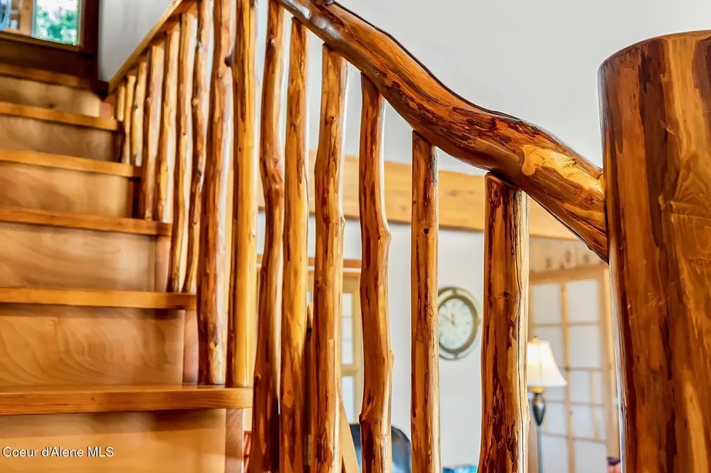 185 Larchwood Drive Sagle ID 83860