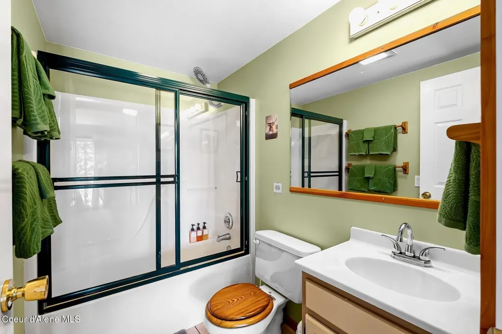 185 Larchwood Drive Sagle ID 83860