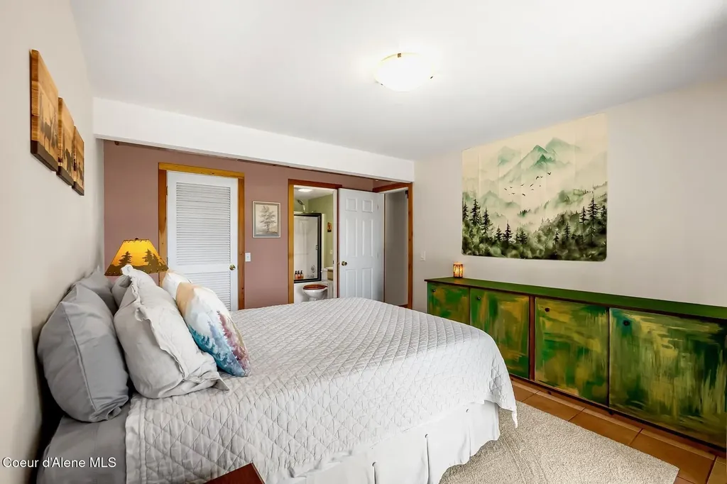 185 Larchwood Drive Sagle ID 83860