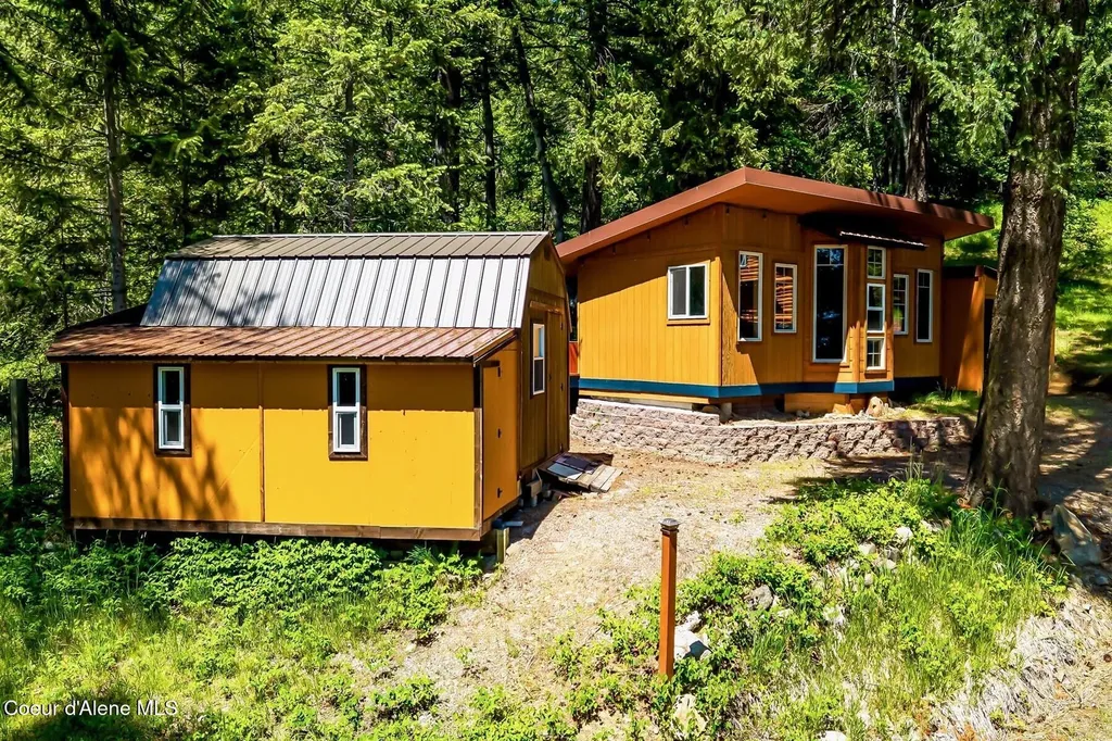 185 Larchwood Drive Sagle ID 83860