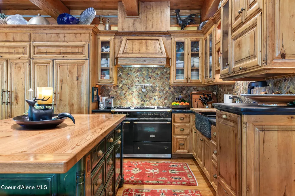 10351 N Gibson Road Hayden Lake ID 83835