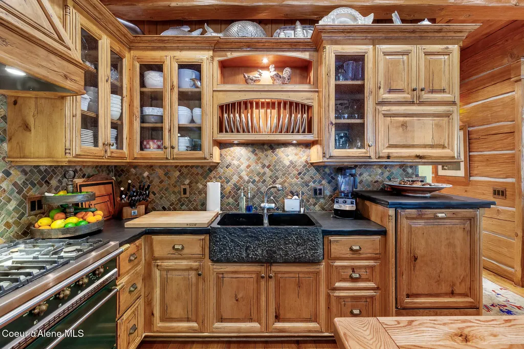 10351 N Gibson Road Hayden Lake ID 83835